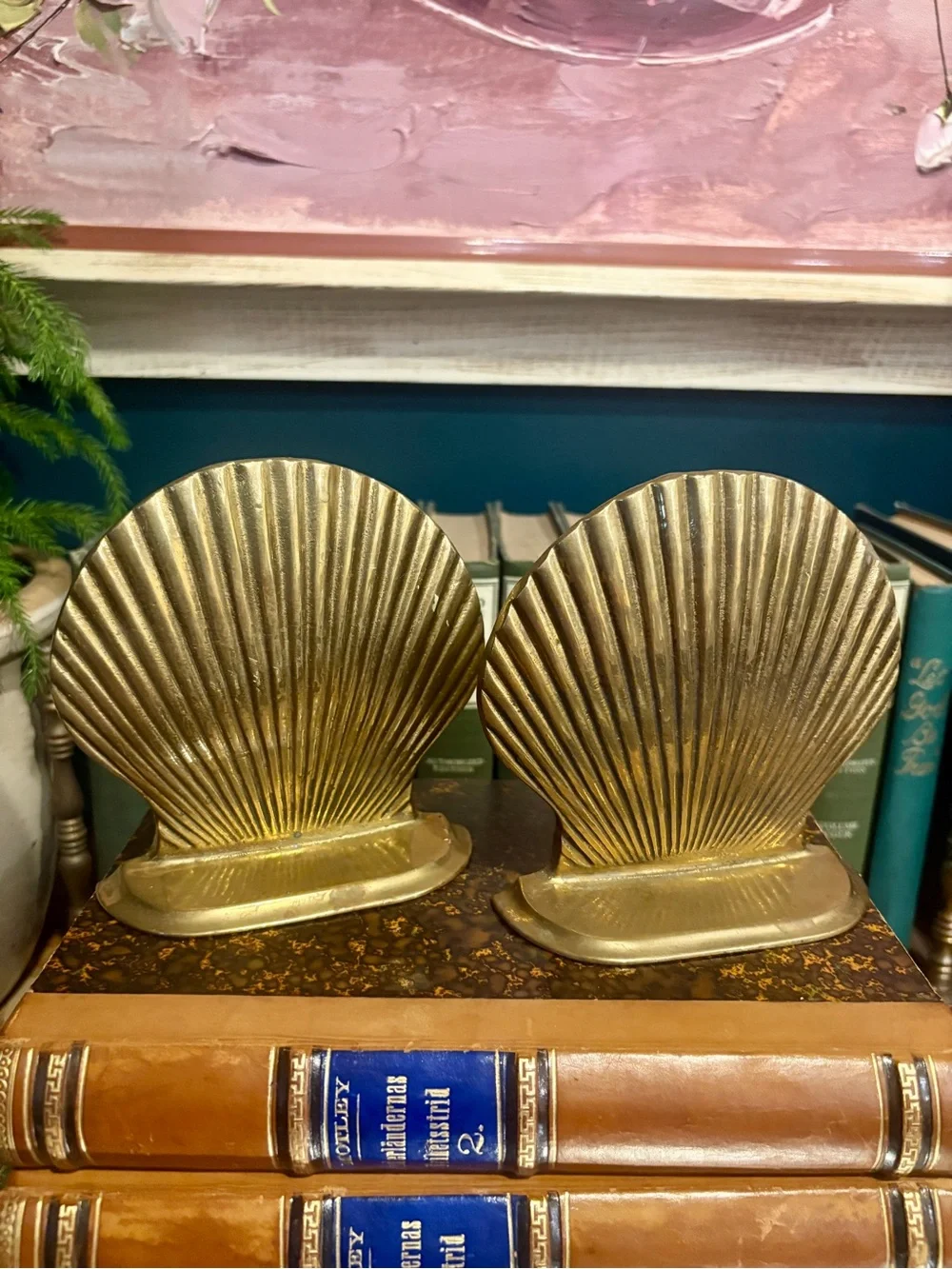 N/A elegant gold